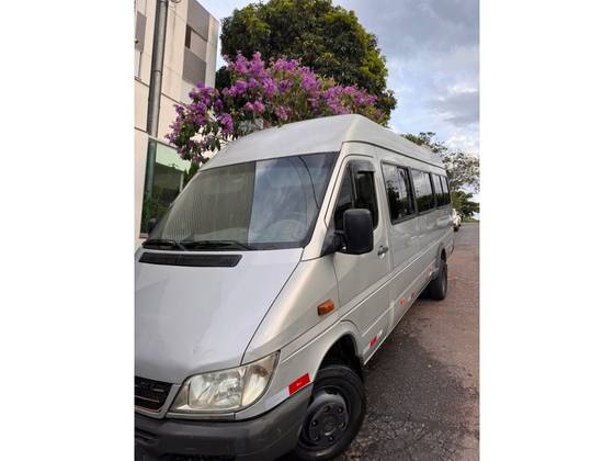 MERCEDES-BENZ SPRINTER 2.2 4025 VAN LUXO 413 RODADO DUPLO 19+1 LUGARES DIESEL 3P MANUAL